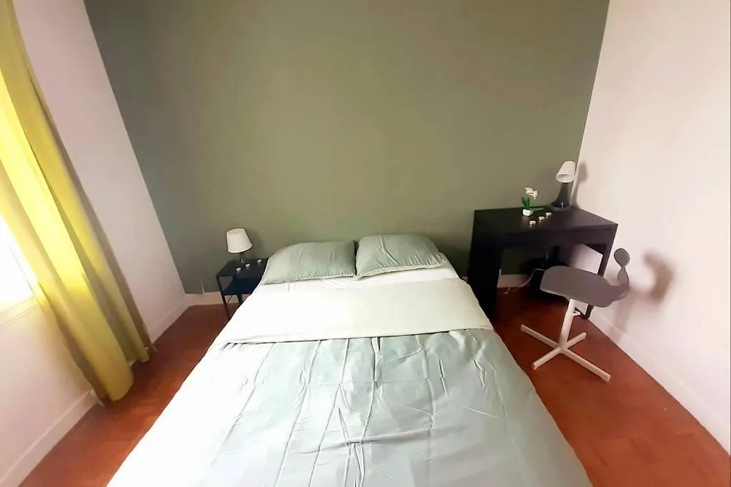 Appartement Cosy et moderne proche de la gare à Morlaix 0*,  France